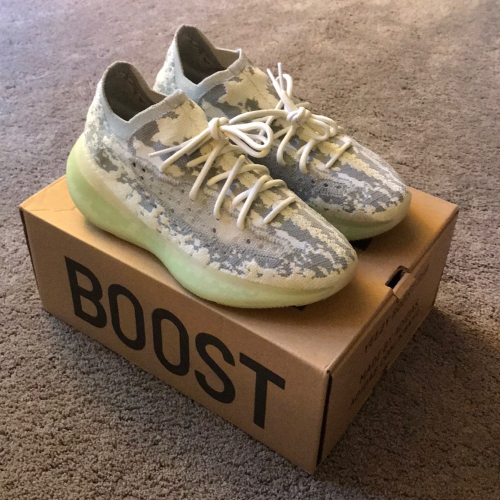 Slightly Used sneakers - size 9.5